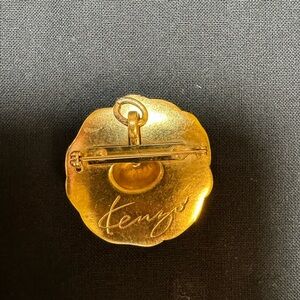 KENZO, BROOCH / Vintage PENDANT, transparent resin flower and golden metal